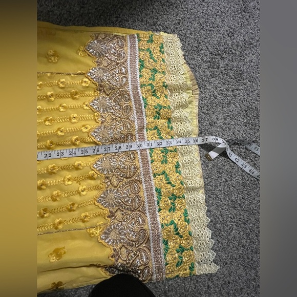 Yellow and Silver Embellished Tunic with Raglan Sleeves - Picture 13 of 13